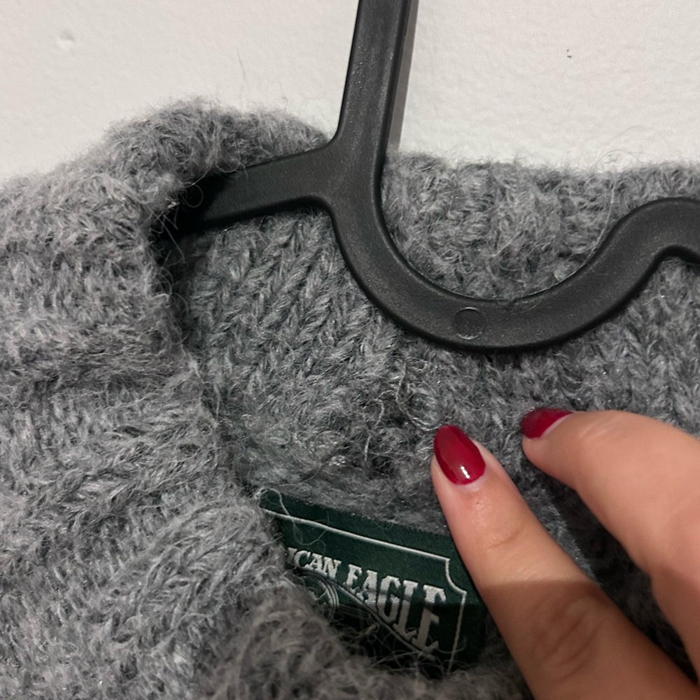 American Eagle Outfitters Gray Cable Knit Turtleneck Sweater - Picture 5 of 5